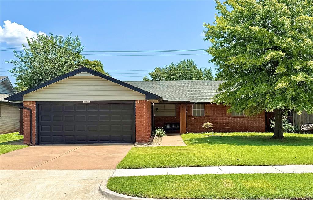 11200 Greystone Avenue Property Photo 1