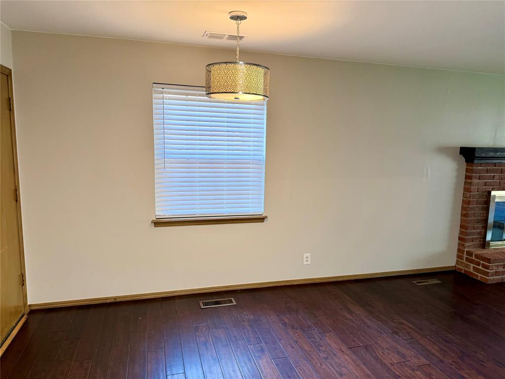 11200 Greystone Avenue Property Photo 12