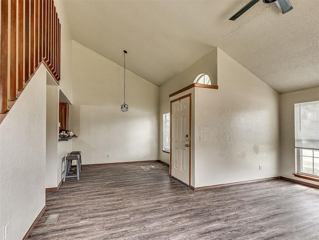 2124 Lonnie Property Photo 5