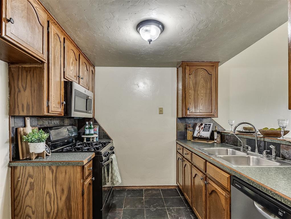 2124 Lonnie Property Photo 14