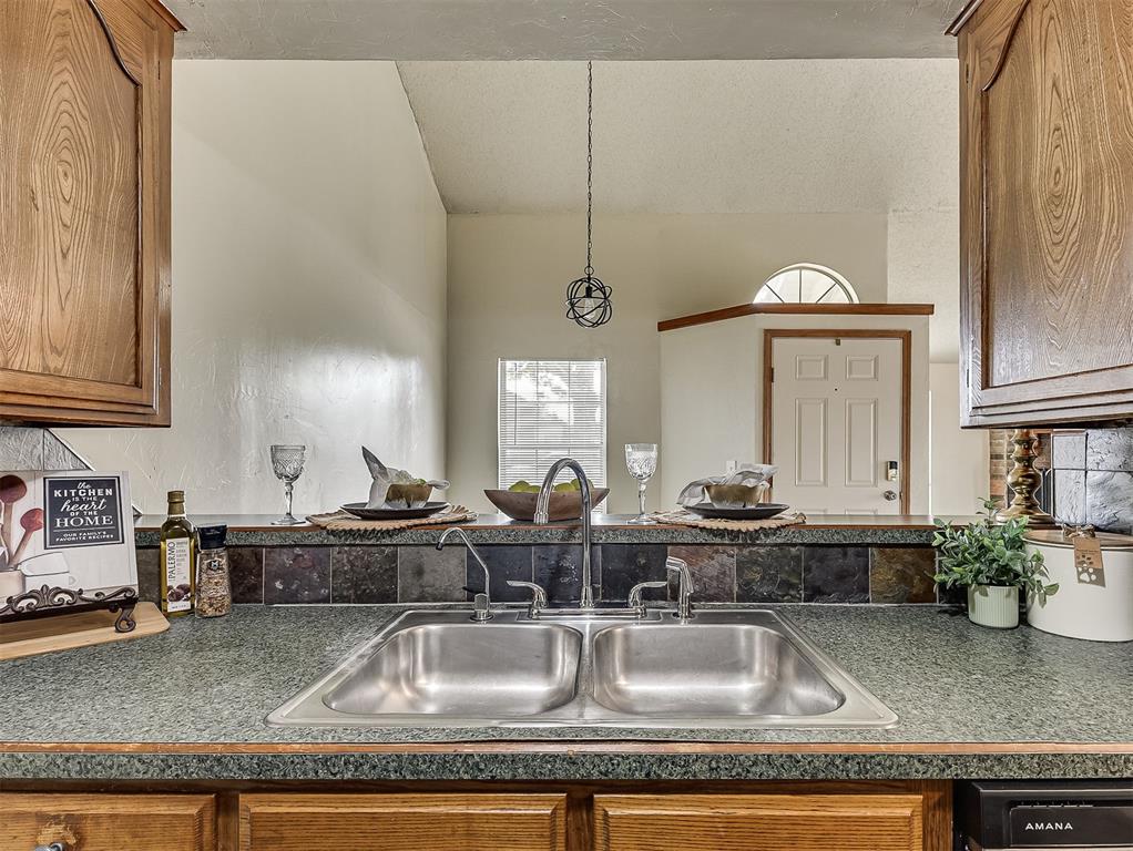 2124 Lonnie Property Photo 17