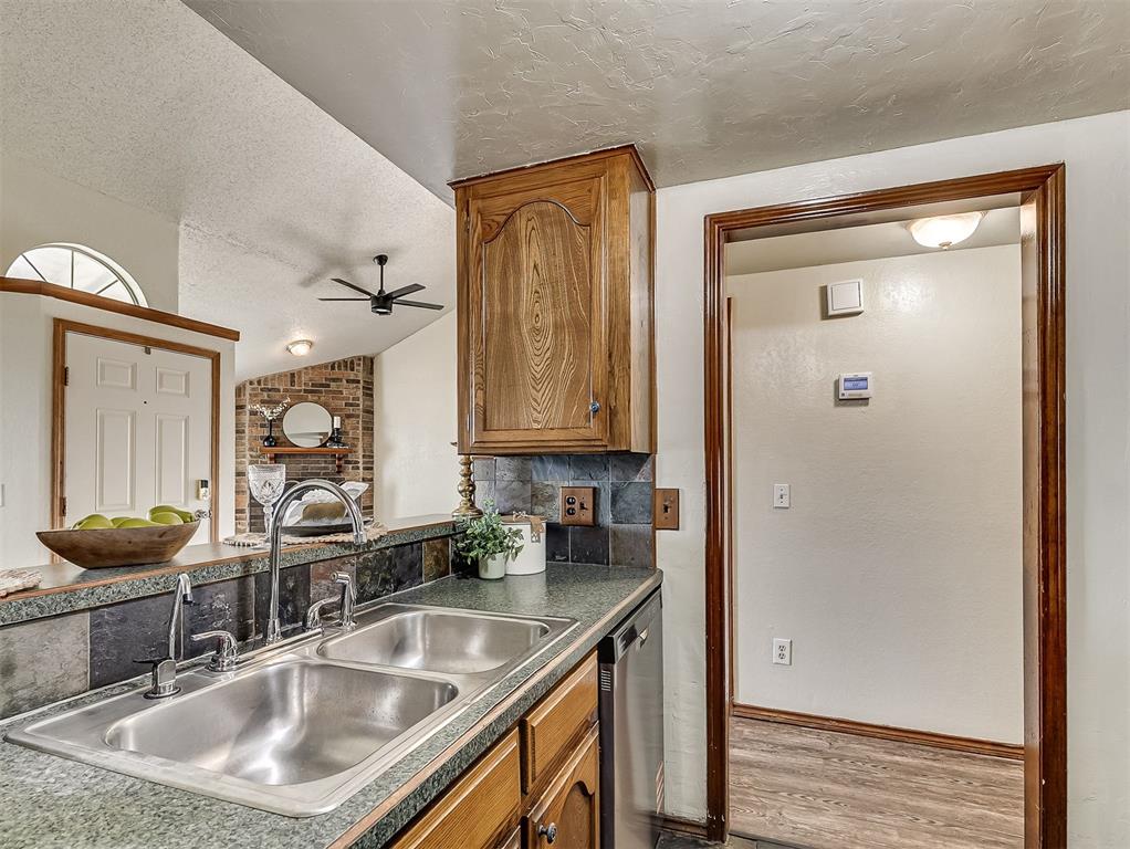 2124 Lonnie Property Photo 18