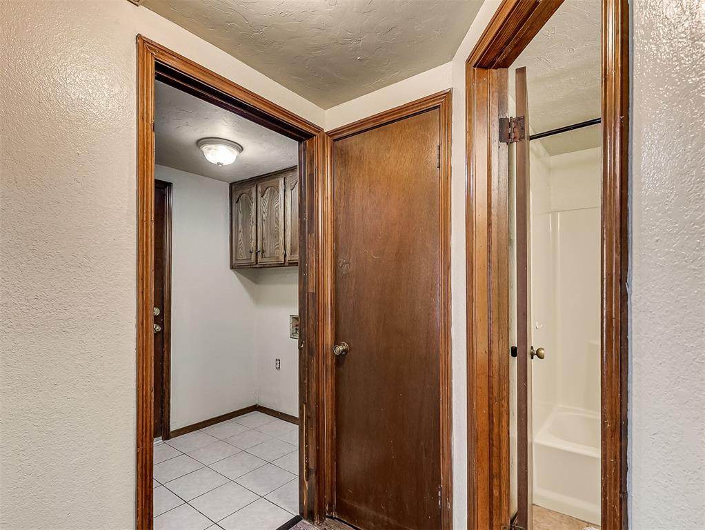 2124 Lonnie Property Photo 23