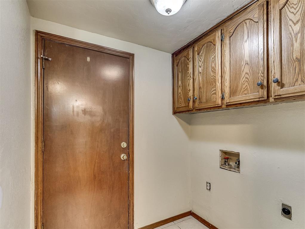 2124 Lonnie Property Photo 29