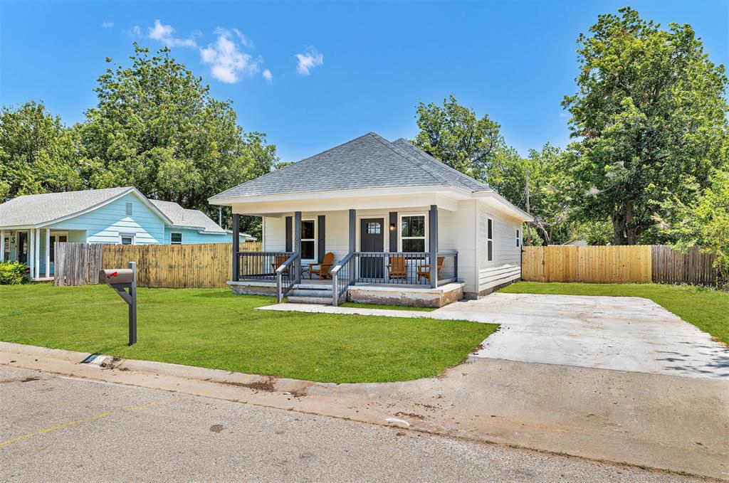224 N L Avenue Property Photo 3