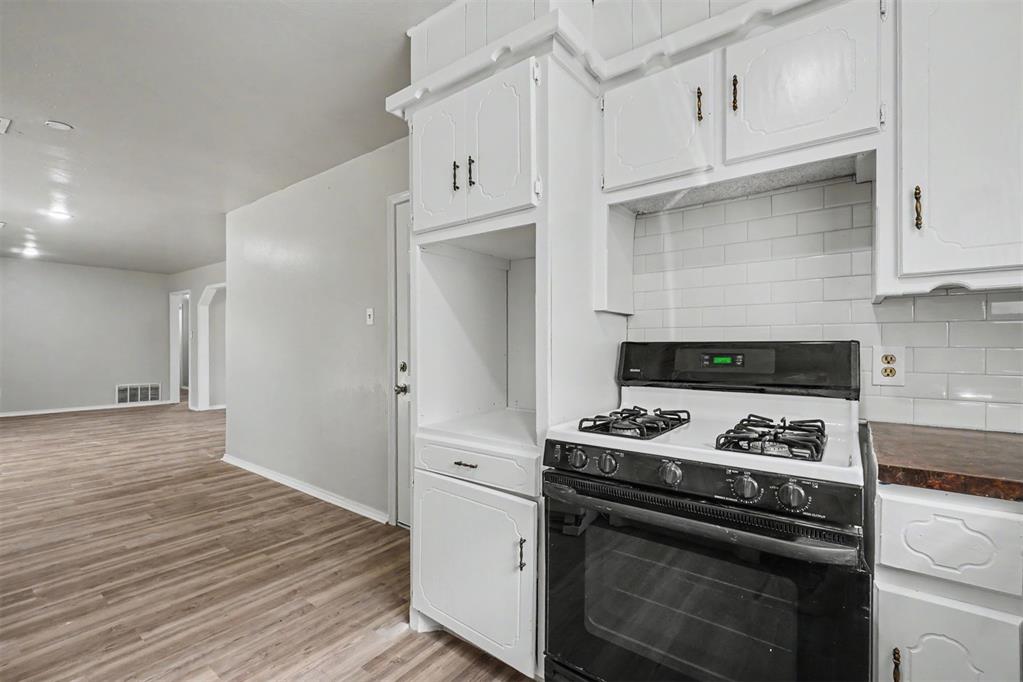 1722 Nw Crosby Park Boulevard Property Photo 7
