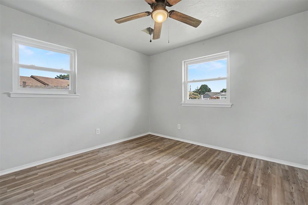 1722 Nw Crosby Park Boulevard Property Photo 15