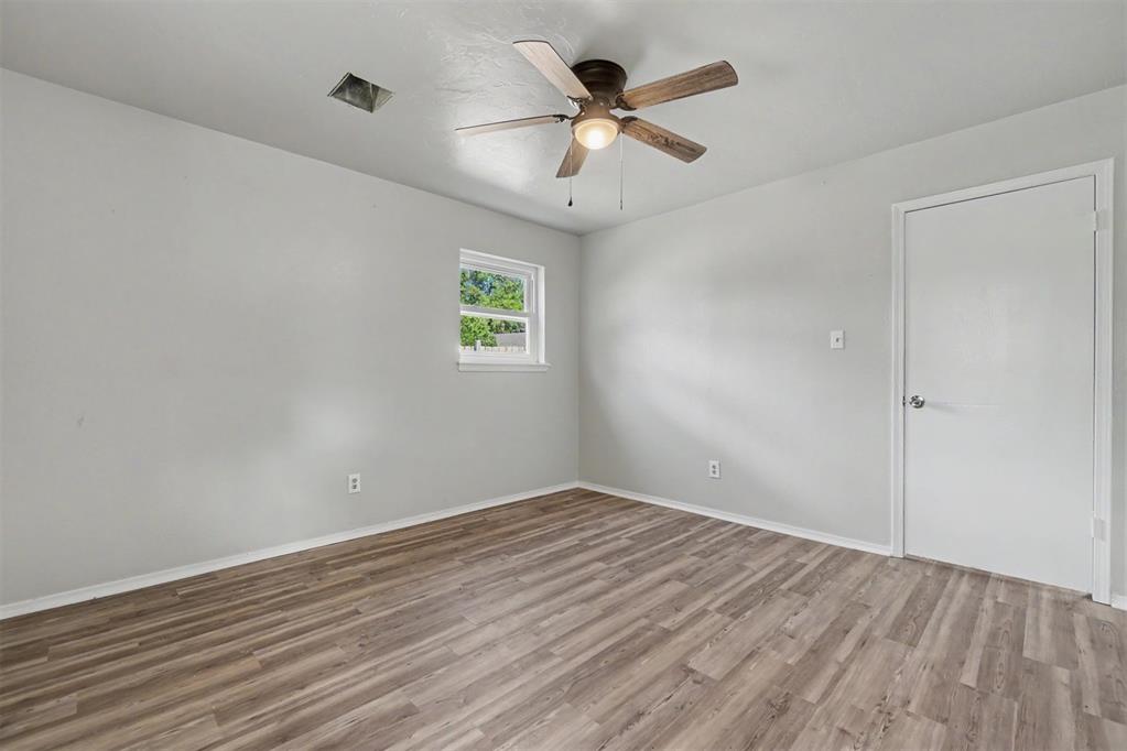 1722 Nw Crosby Park Boulevard Property Photo 16