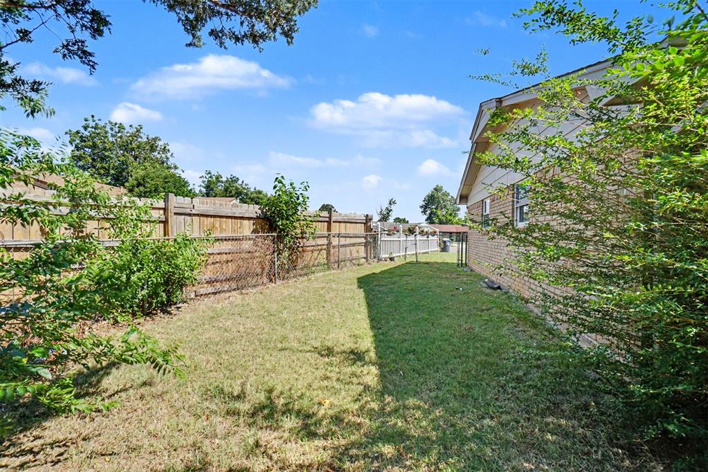 1722 Nw Crosby Park Boulevard Property Photo 21