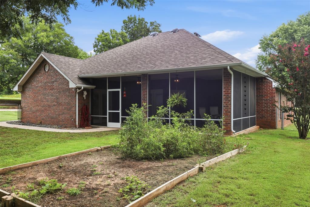 15597 Us Highway 77 Property Photo 35