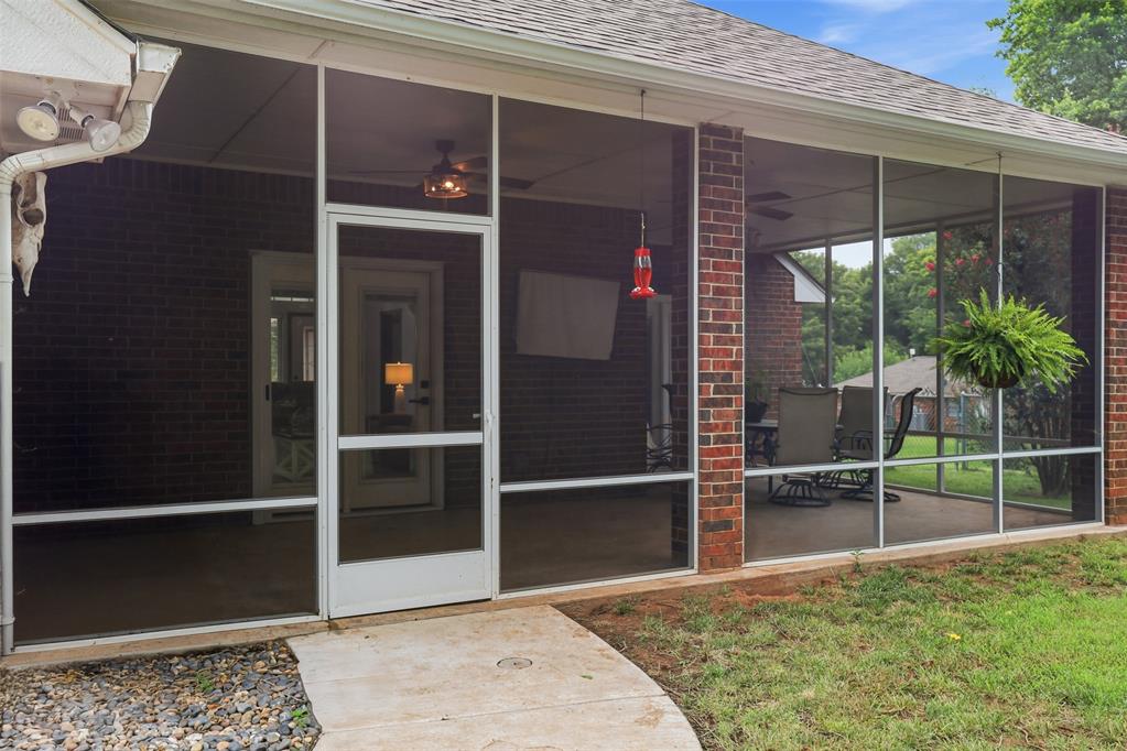 15597 Us Highway 77 Property Photo 37