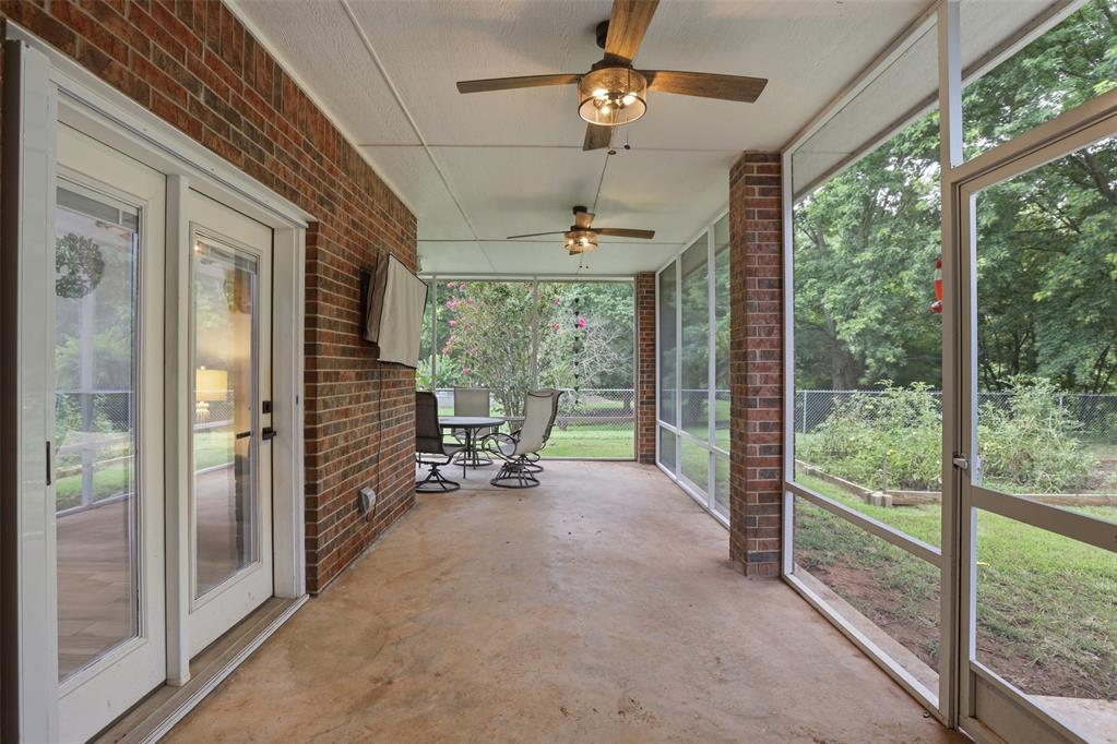 15597 Us Highway 77 Property Photo 38