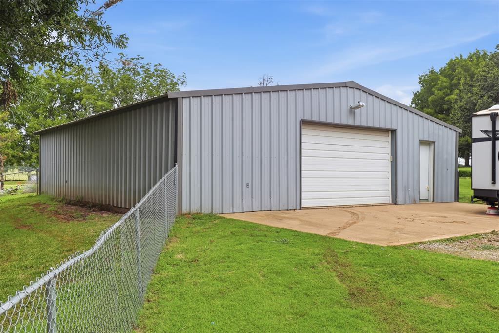 15597 Us Highway 77 Property Photo 40