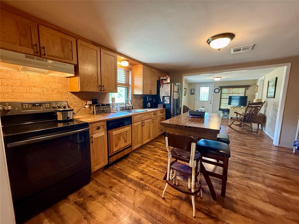 13211 N 365 Road Property Photo 8