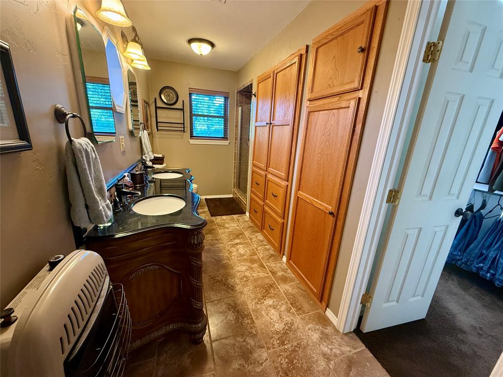 13211 N 365 Road Property Photo 17