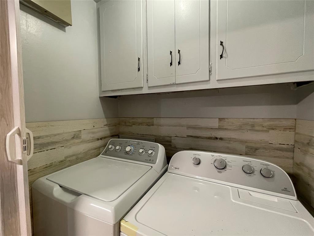 5913 Crestview Drive Property Photo 12