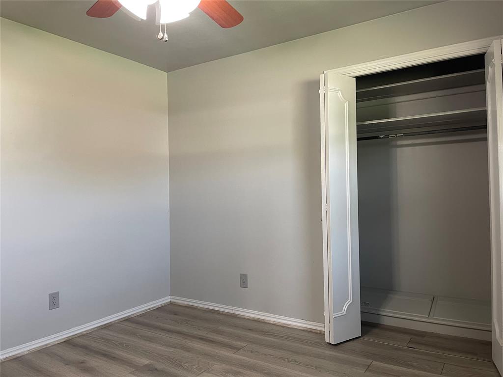 5913 Crestview Drive Property Photo 25