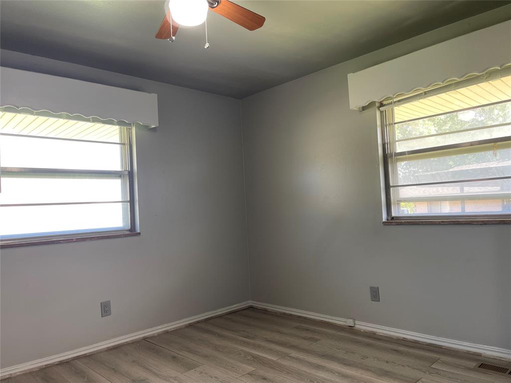 5913 Crestview Drive Property Photo 29