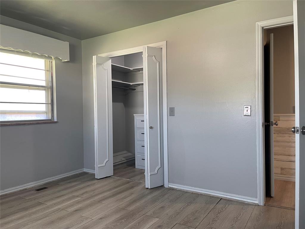 5913 Crestview Drive Property Photo 32