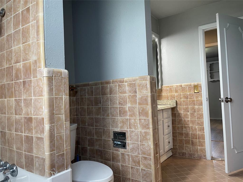 5913 Crestview Drive Property Photo 38