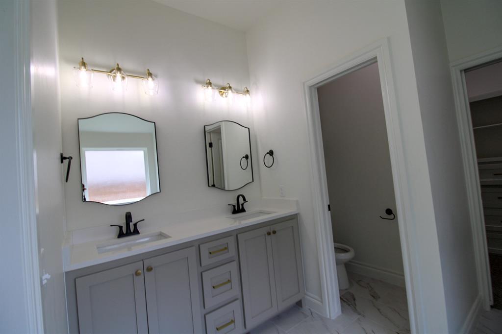 9308 Sw 38th Street Property Photo 17