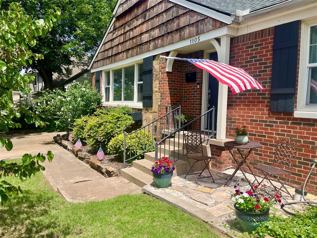 1105 Belford Avenue Property Photo 2