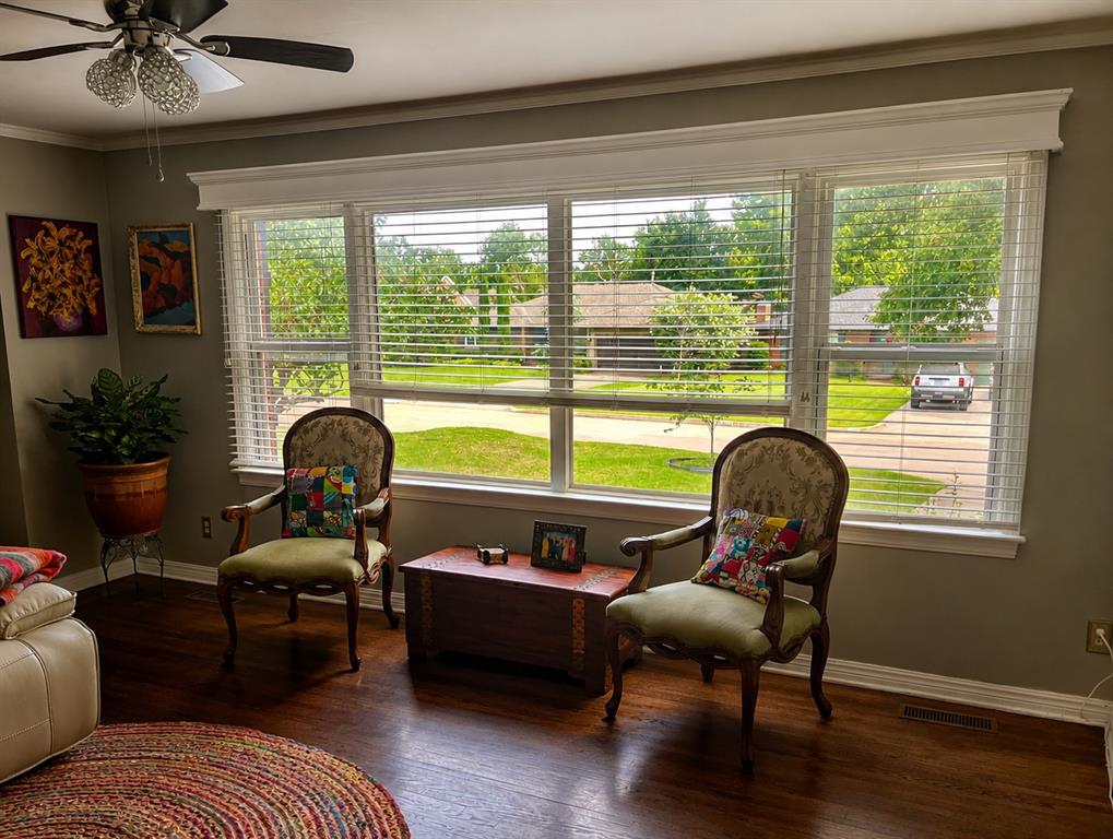 1105 Belford Avenue Property Photo 4