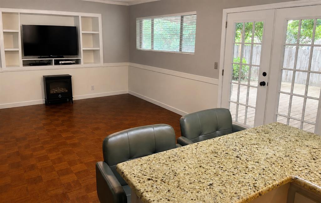 1105 Belford Avenue Property Photo 6