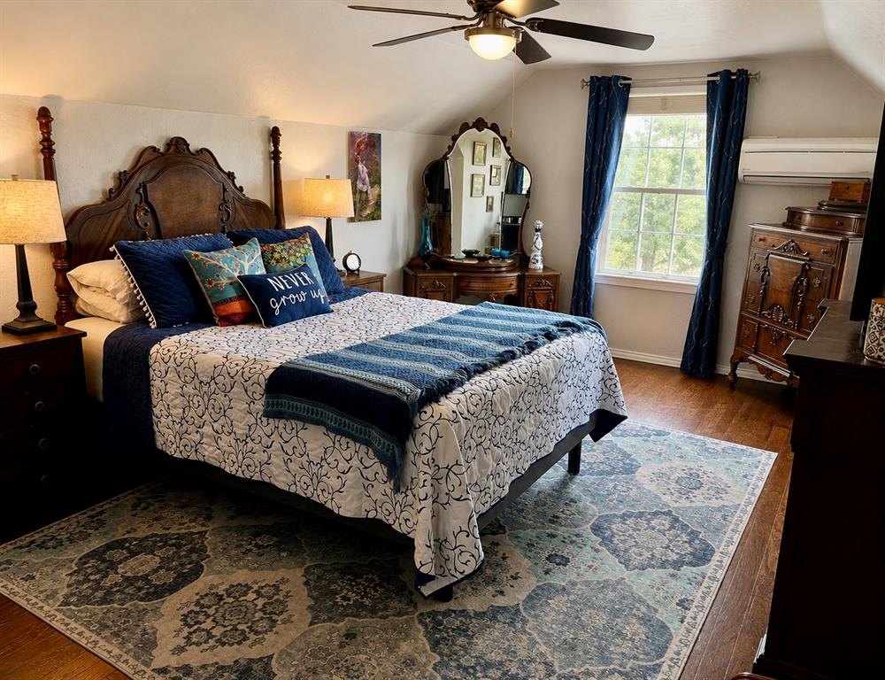 1105 Belford Avenue Property Photo 11