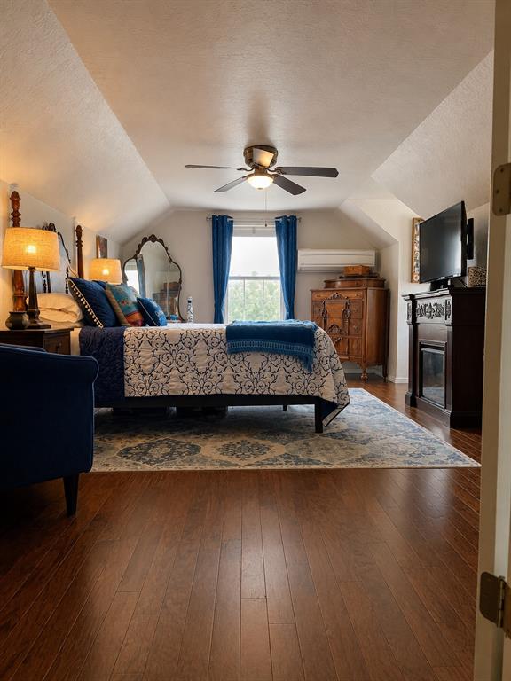 1105 Belford Avenue Property Photo 12