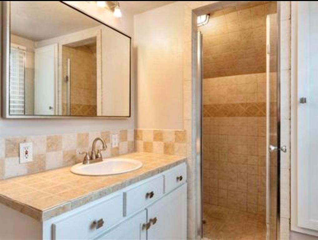 1105 Belford Avenue Property Photo 15