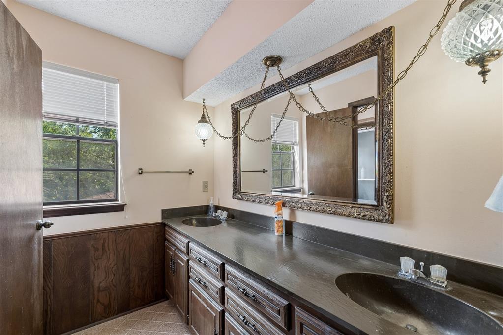 2009 Forest Road Property Photo 23