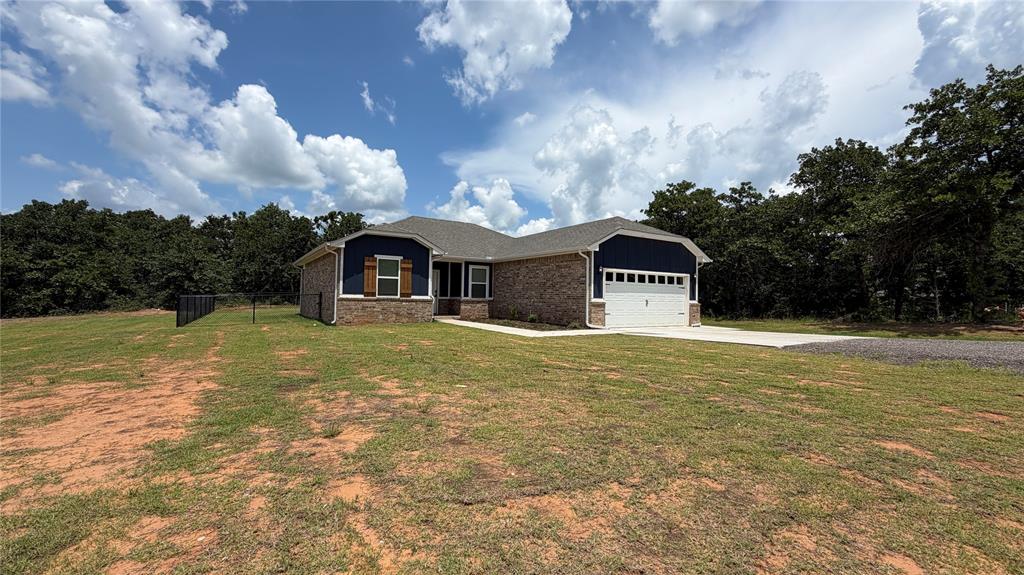 17009 Oak Ridge Circle Property Photo 3