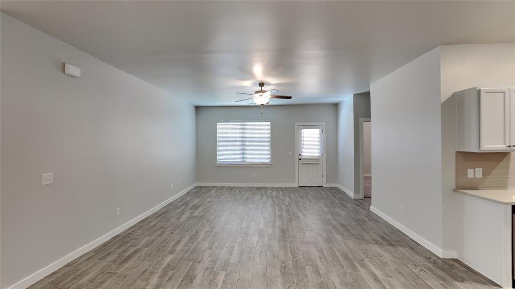 17009 Oak Ridge Circle Property Photo 5