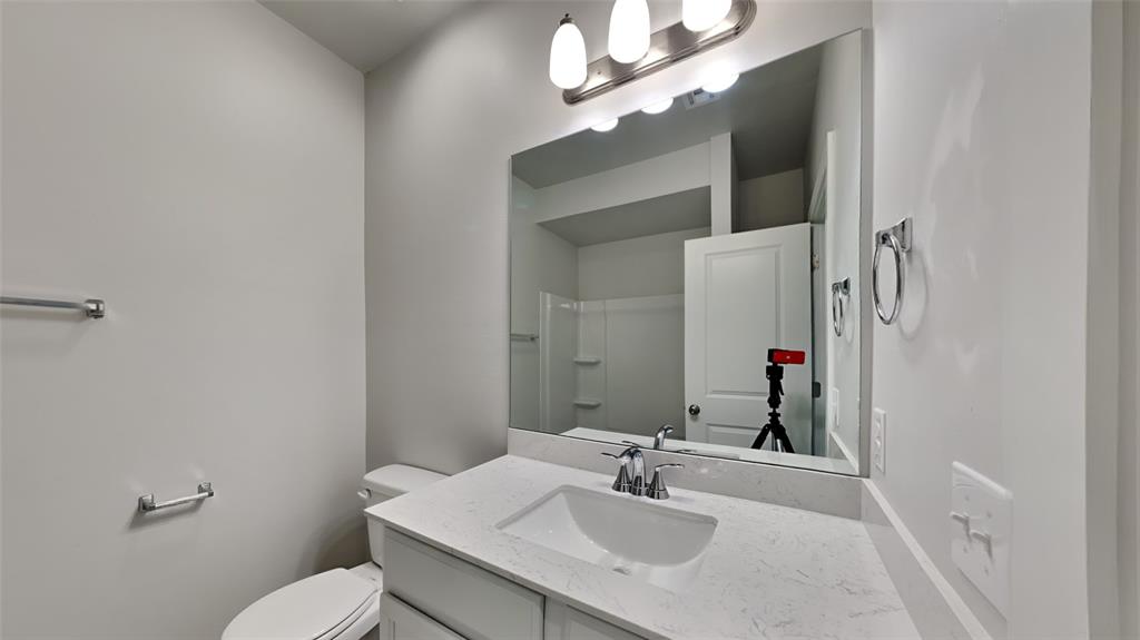 17009 Oak Ridge Circle Property Photo 13