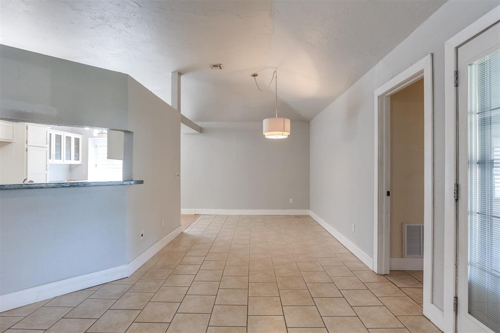 1612 Glacier Lane Property Photo 6
