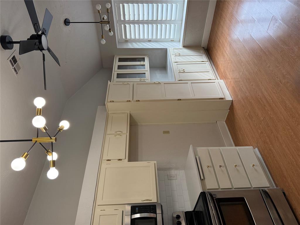1612 Glacier Lane Property Photo 11