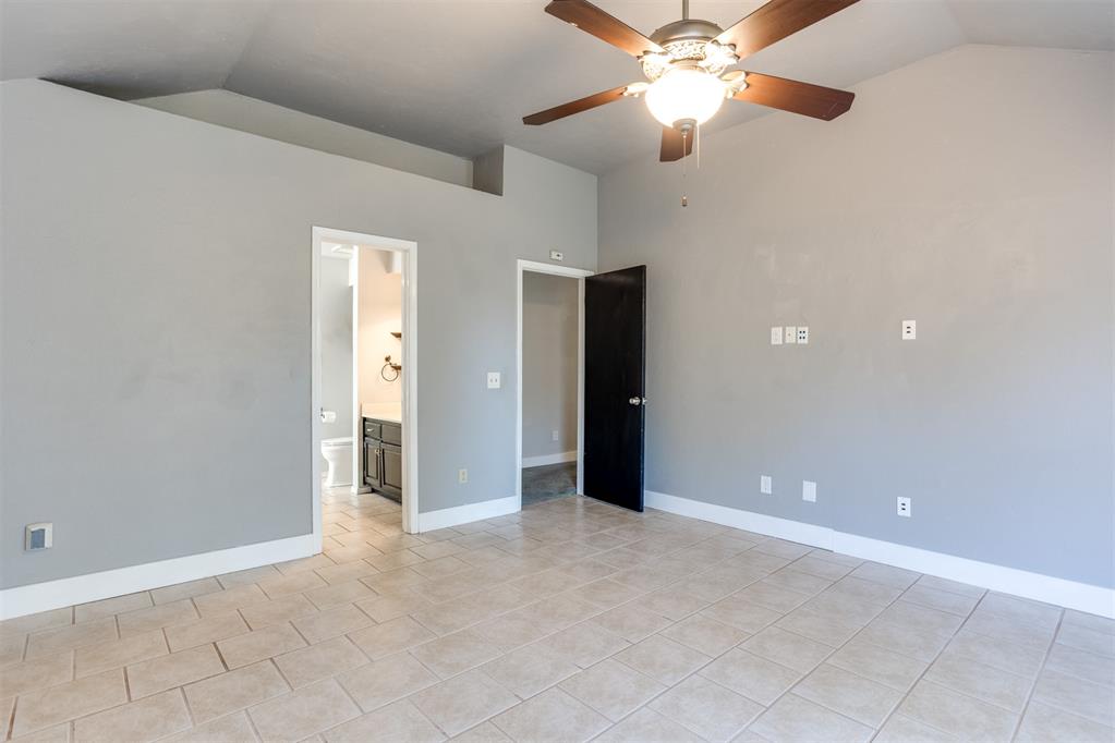 1612 Glacier Lane Property Photo 13