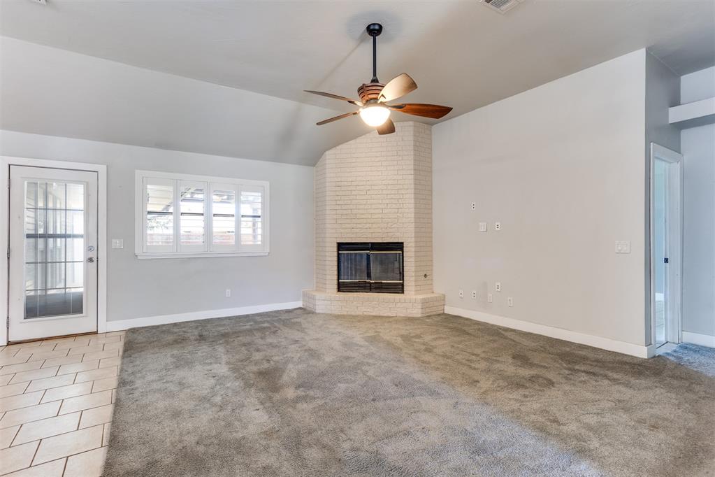 1612 Glacier Lane Property Photo 24