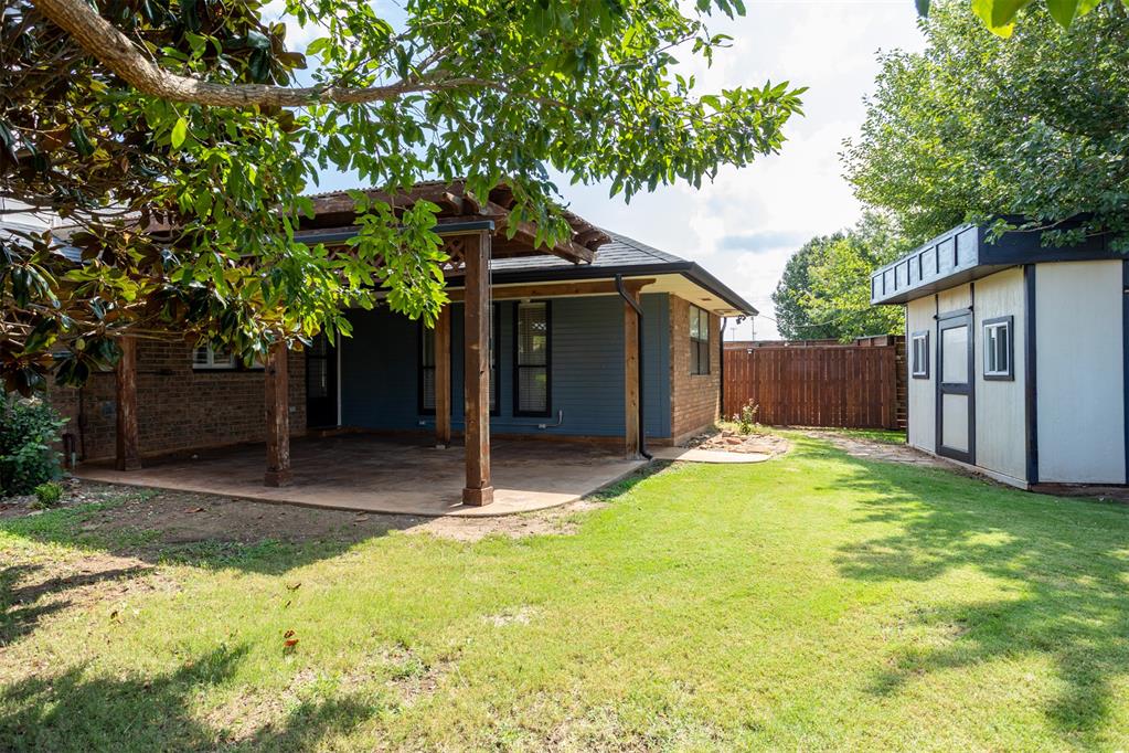 1612 Glacier Lane Property Photo 28