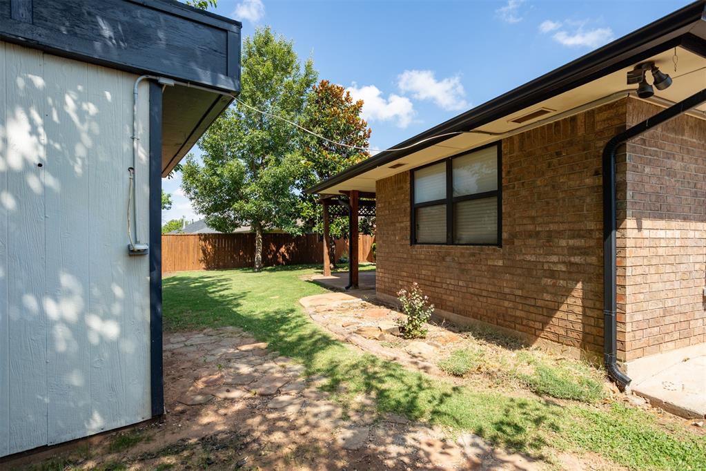1612 Glacier Lane Property Photo 37