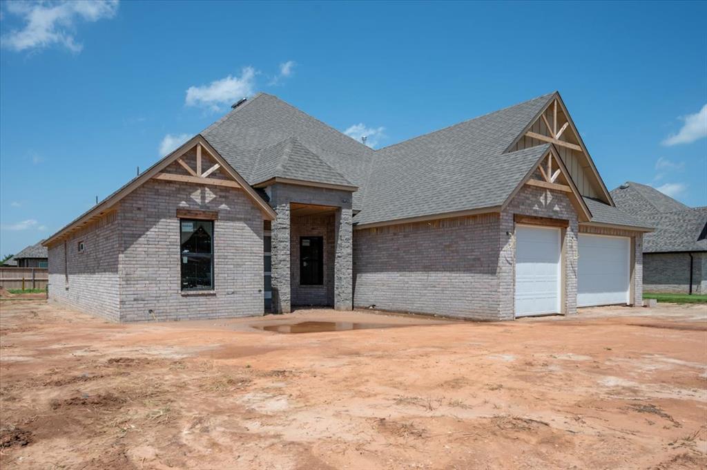 1111 Jozie Way Property Photo 3