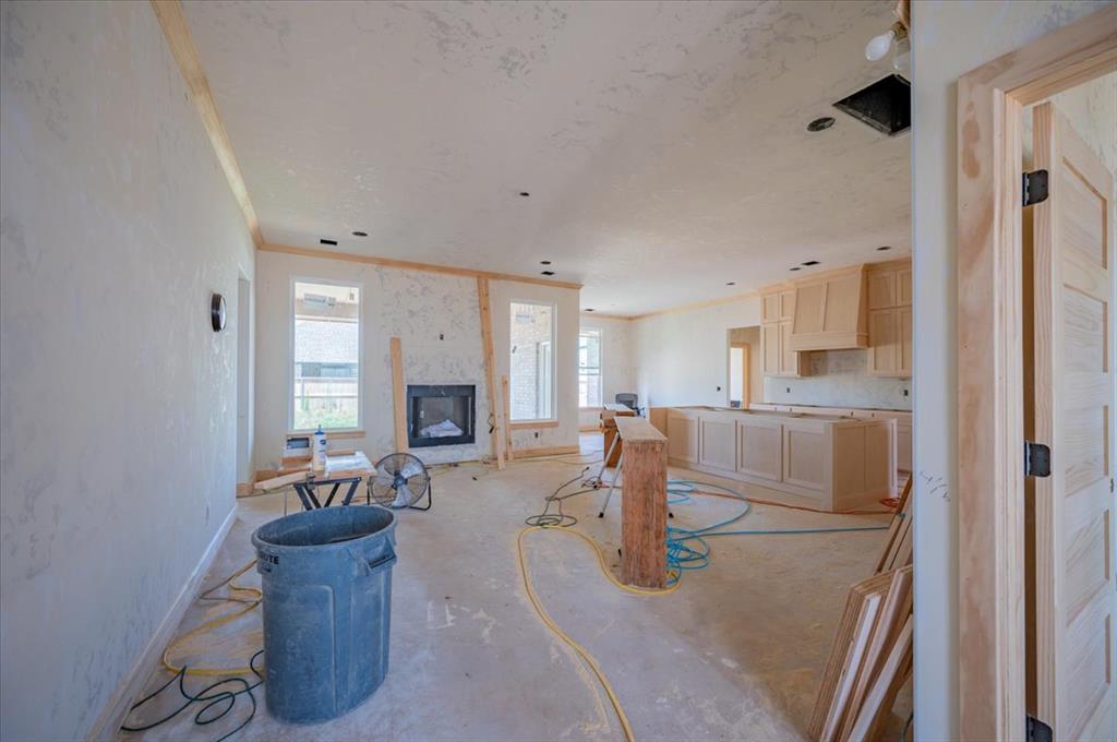 1111 Jozie Way Property Photo 6