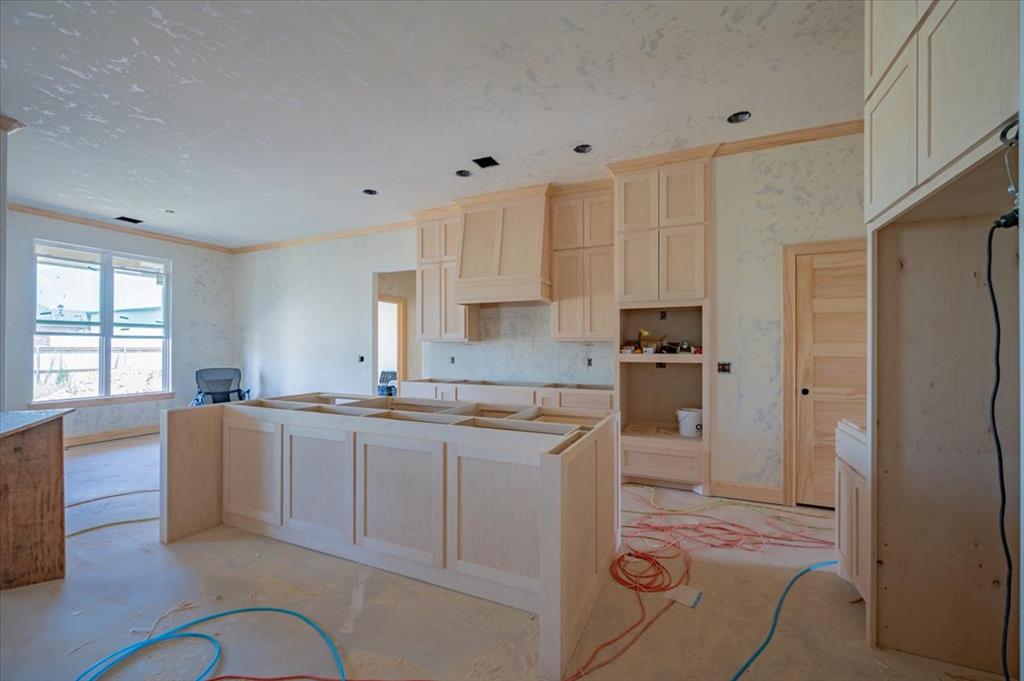 1111 Jozie Way Property Photo 7