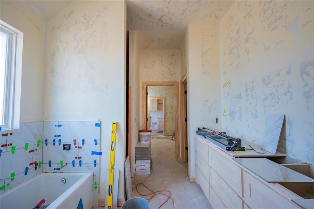 1111 Jozie Way Property Photo 15