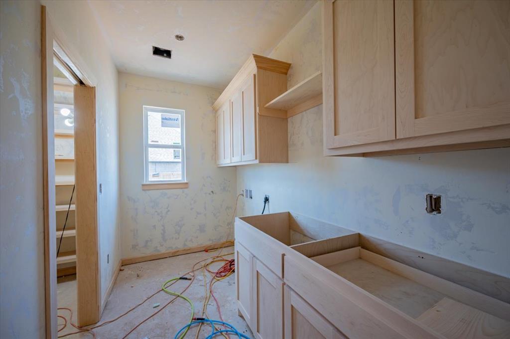 1111 Jozie Way Property Photo 18
