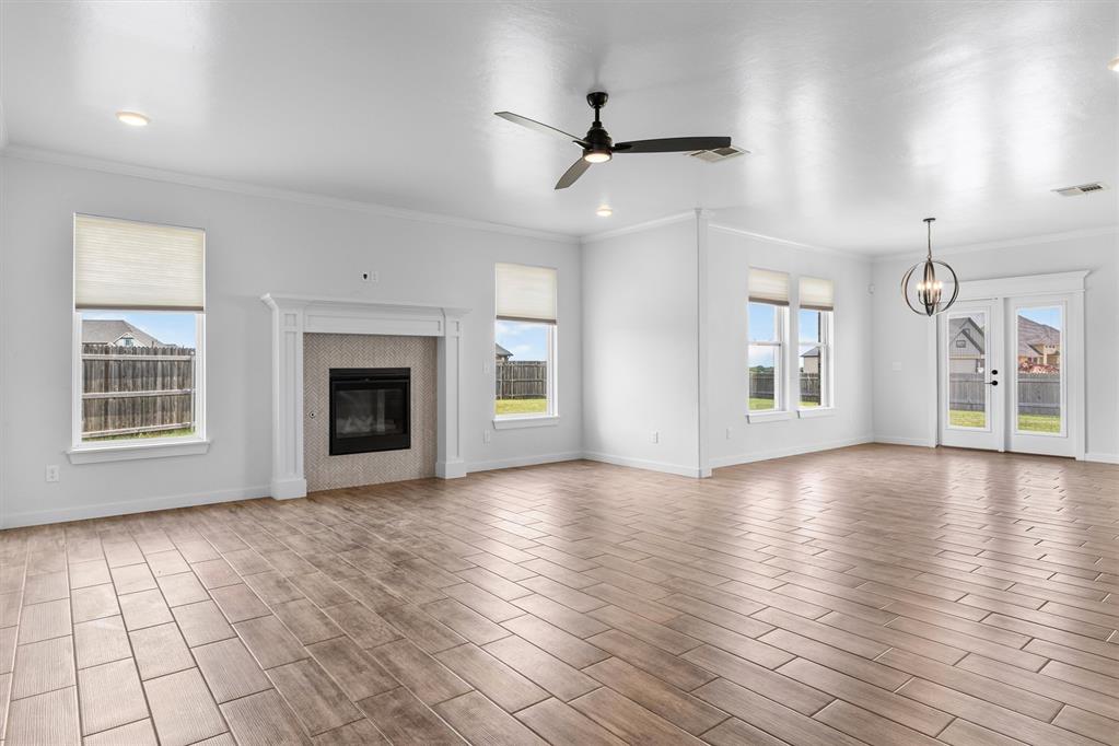 1364 Pineridge Circle Property Photo 4