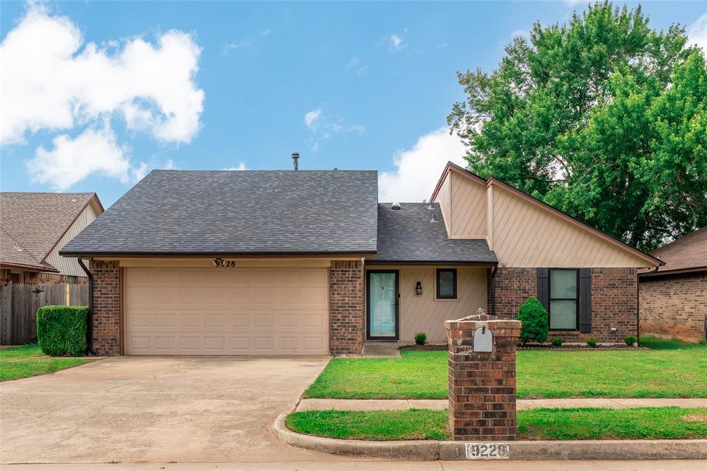 9228 Apple Drive Property Photo 1