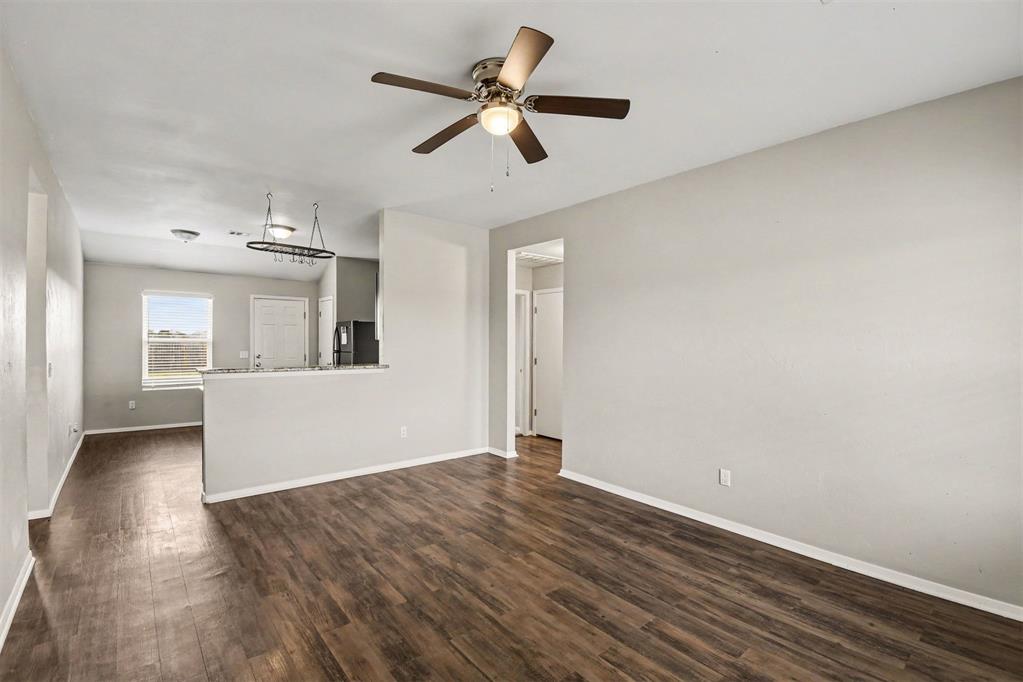 1733 Tumbleweed Way Property Photo 4