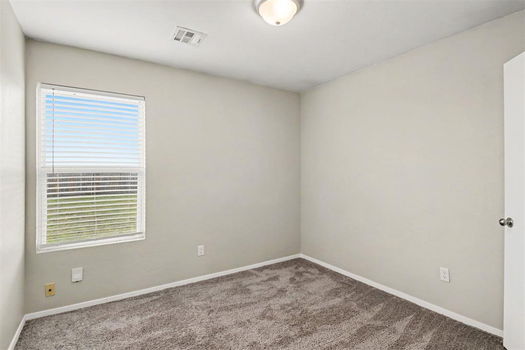 1733 Tumbleweed Way Property Photo 9
